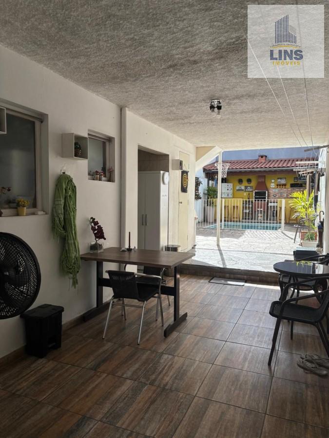 Casa, 3 quartos, 240 m² - Foto 11