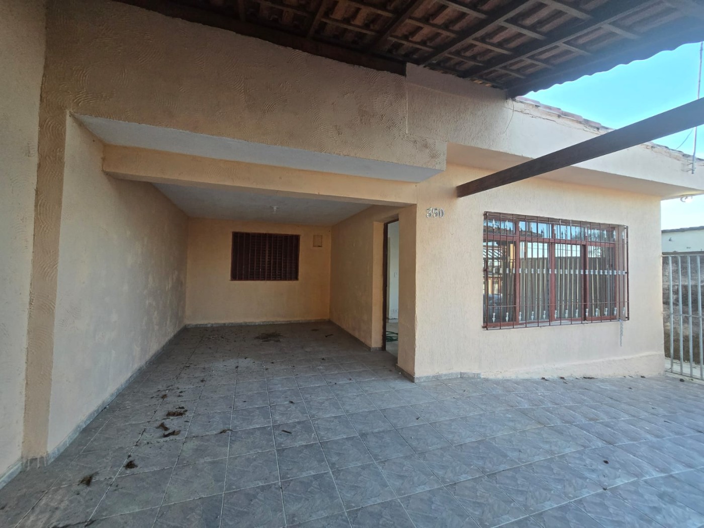 Casa, 3 quartos, 212 m² - Foto 1