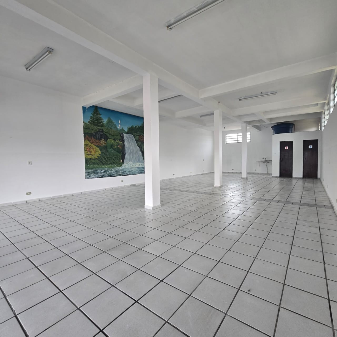 Loja-Salão, 141 m² - Foto 1